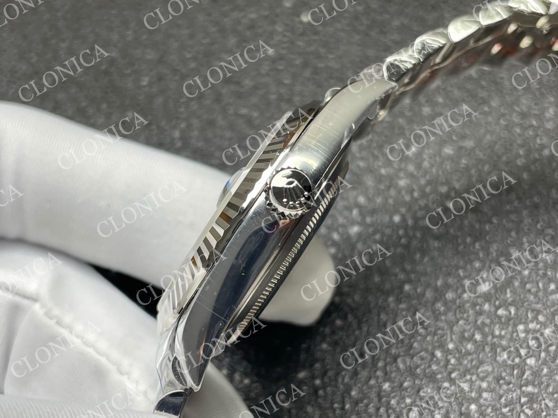 DATEJUST 41 126334 904L SS OMBRE GREEN DIAL ON JUBILEE BRACELET DD3235 — view 7