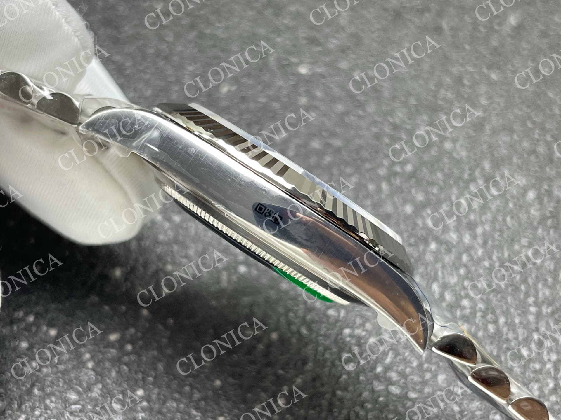 DATEJUST 41 126334 904L SS OMBRE GREEN DIAL ON JUBILEE BRACELET DD3235 — view 9