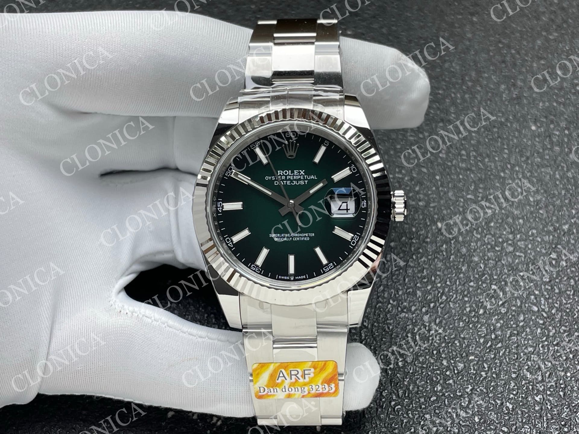 DATEJUST 41 126334 904L SS OMBRE GREEN DIAL ON OYSTER BRACELET DD3235 — view 1