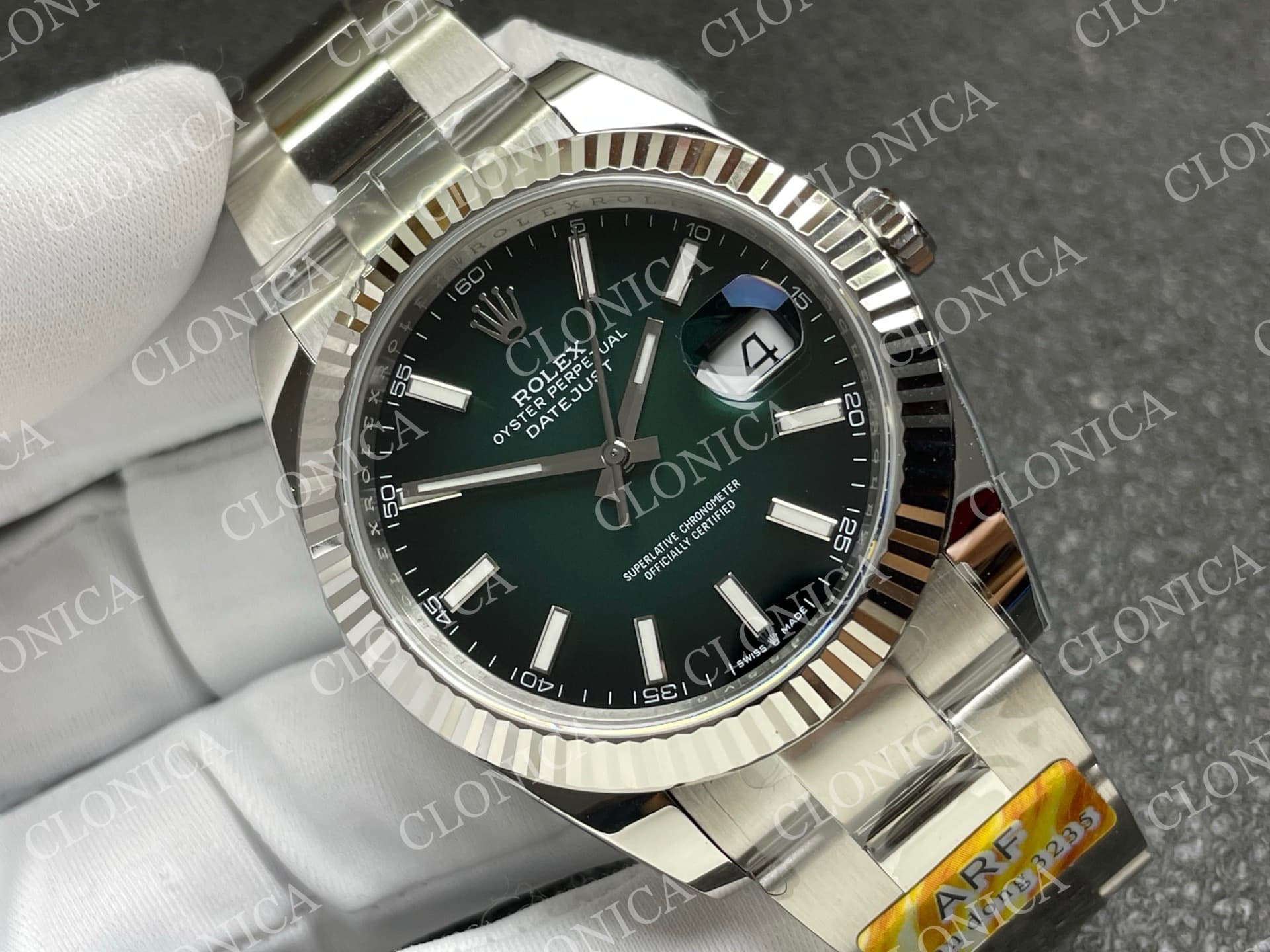 DATEJUST 41 126334 904L SS OMBRE GREEN DIAL ON OYSTER BRACELET DD3235 — view 2