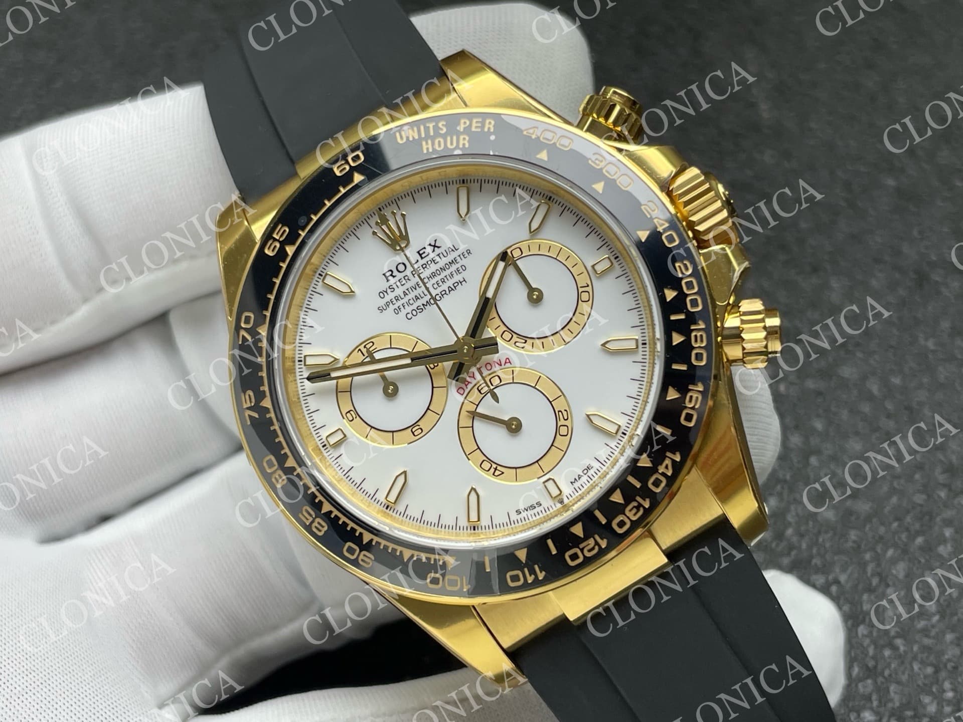 DAYTONA 126518 GAIN WEIGHT WHITE DIAL YG SUBDIAL ON OYSTERFLEX STRAP — view 2