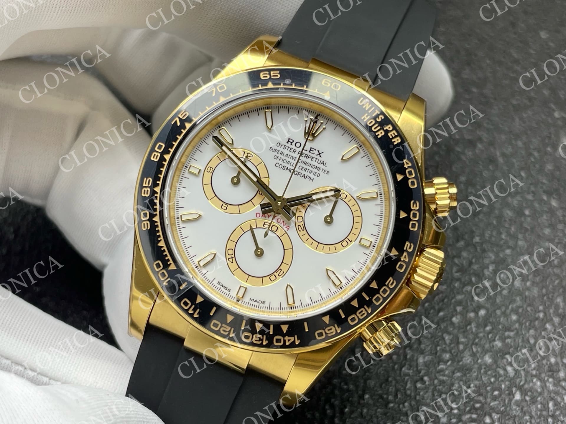 DAYTONA 126518 GAIN WEIGHT WHITE DIAL YG SUBDIAL ON OYSTERFLEX STRAP — view 4