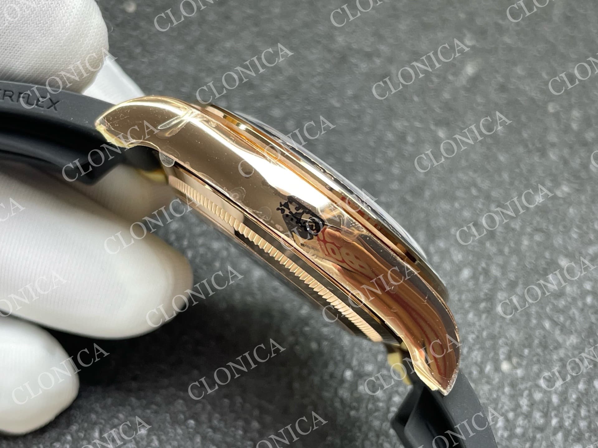 DAYTONA 126515 RG GAIN WEIGHT BLACK DIAL RG SUBDIAL ON OYSTERFLEX STRAP — view 9