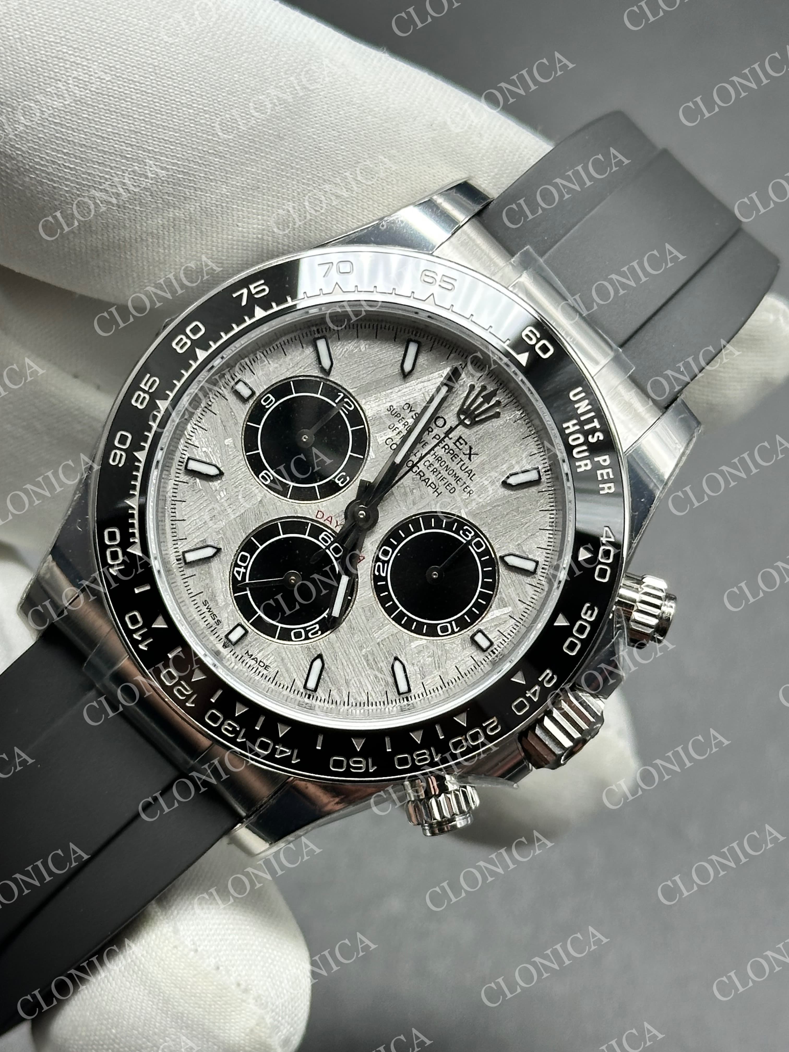 DAYTONA 126519 GAIN WEIGHT METEORIDE DIAL BLACK SUBDIAL ON OYSTERFLEX STRAP — view 3