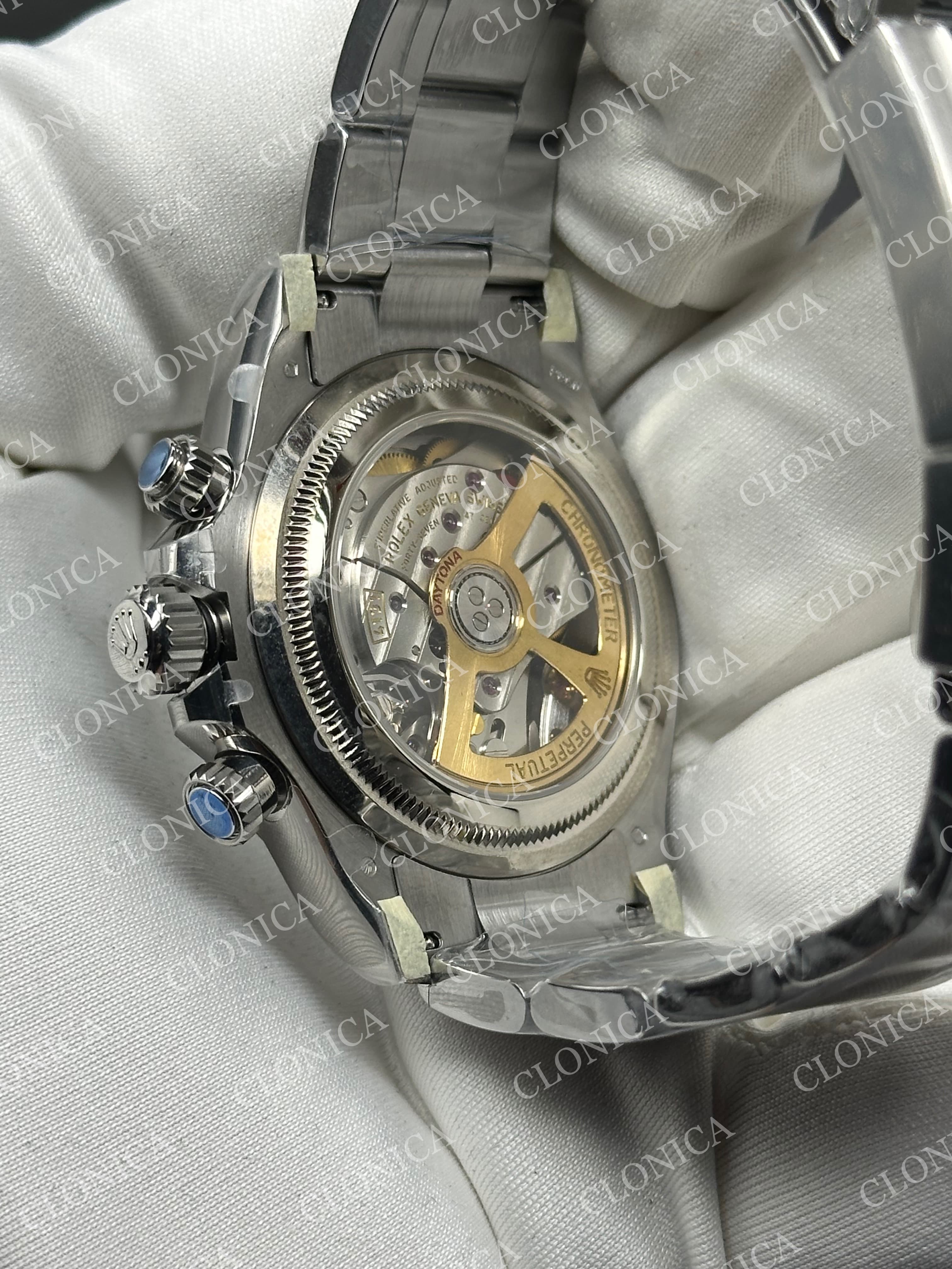 DAYTONA 126506 GAIN WEIGHT ICE BLUE DIAL STICK MARKERS ON BRACELET 215 GR — view 5