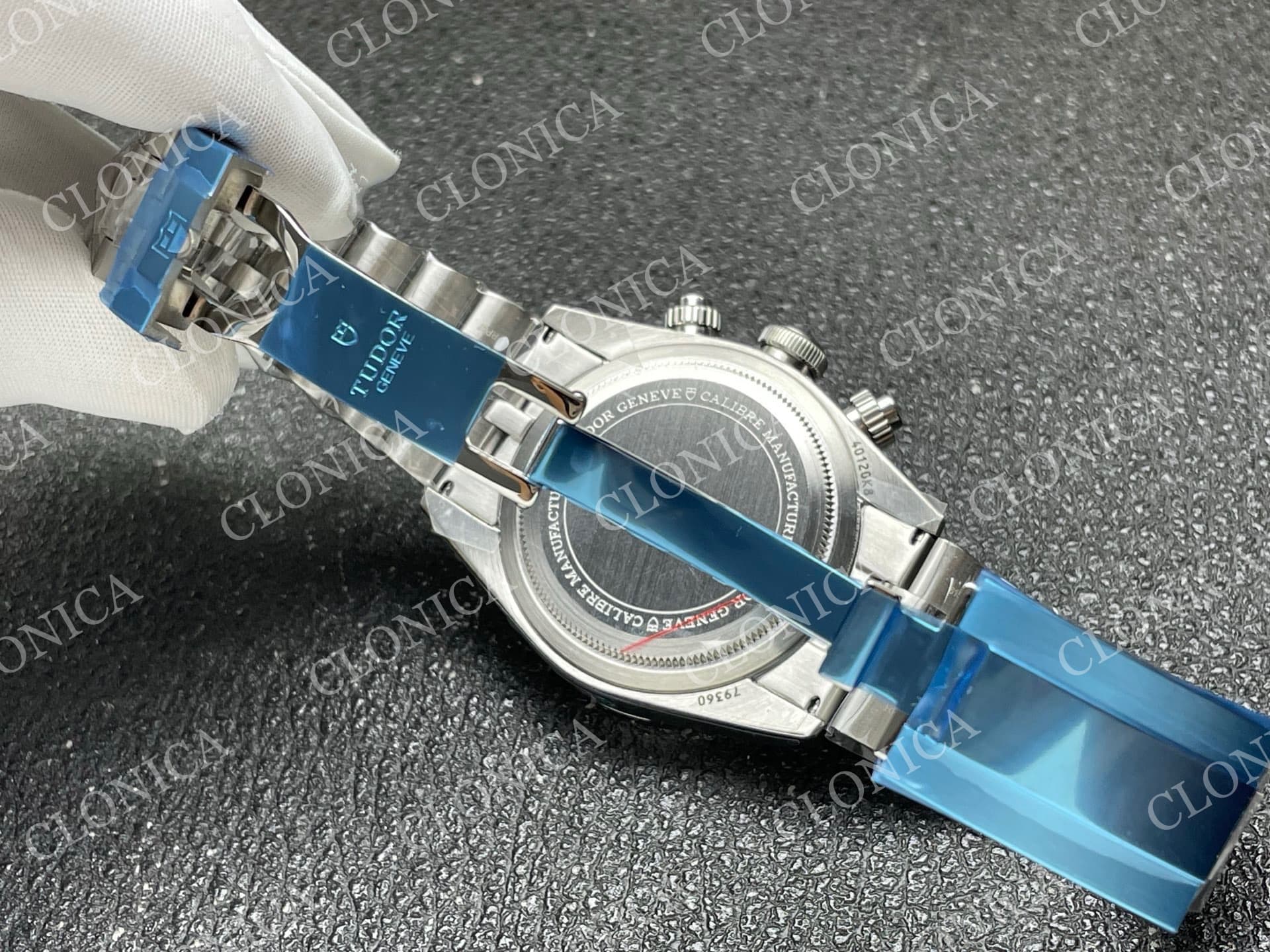 BLACK BAY CHRONO SS TIFFANY BLUE DIAL ON SS BRACELET A7750 — view 6