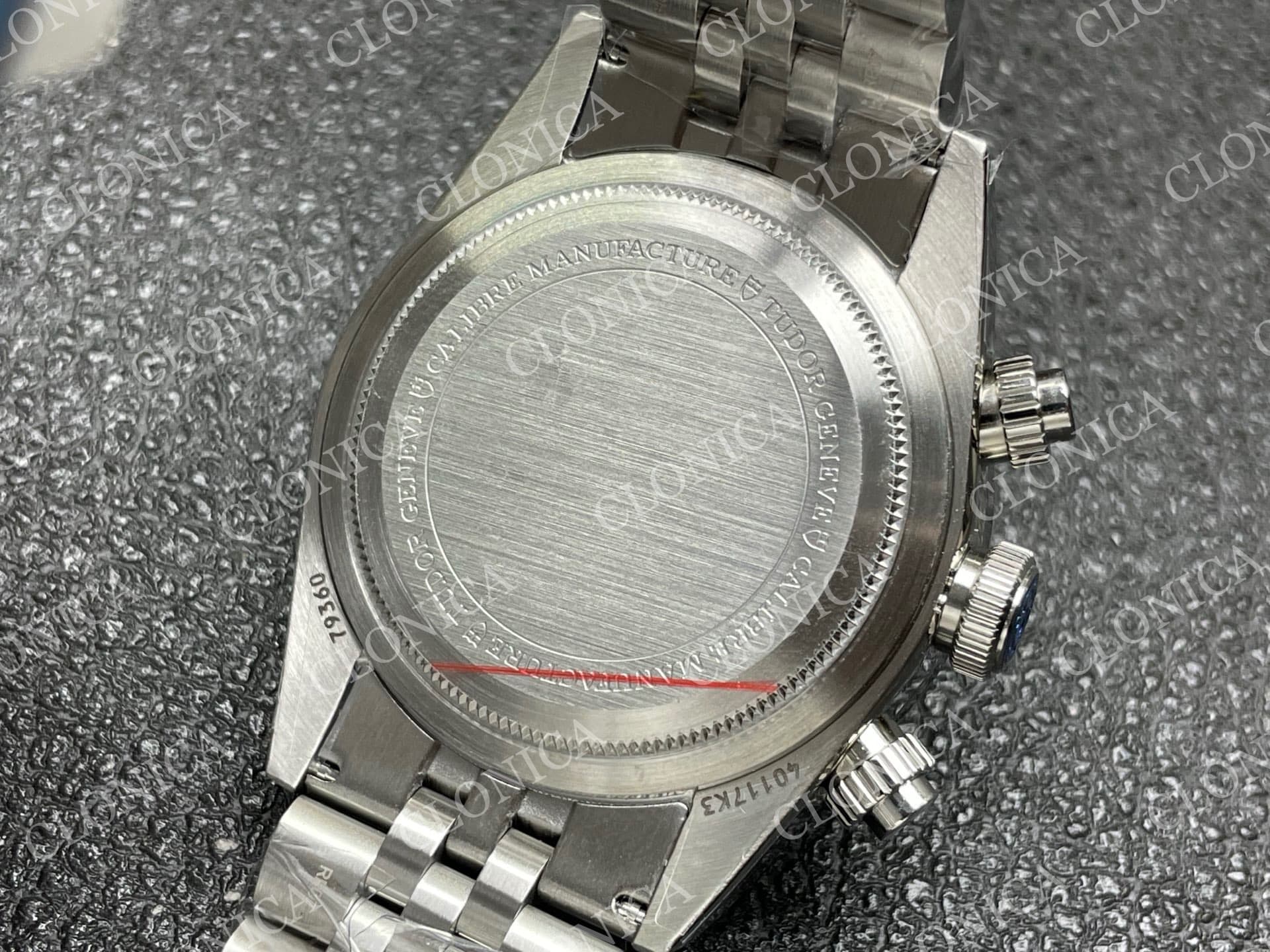 BLACK BAY CHRONO SS TIFFANY BLUE DIAL ON SS BRACELET A7750 — view 8