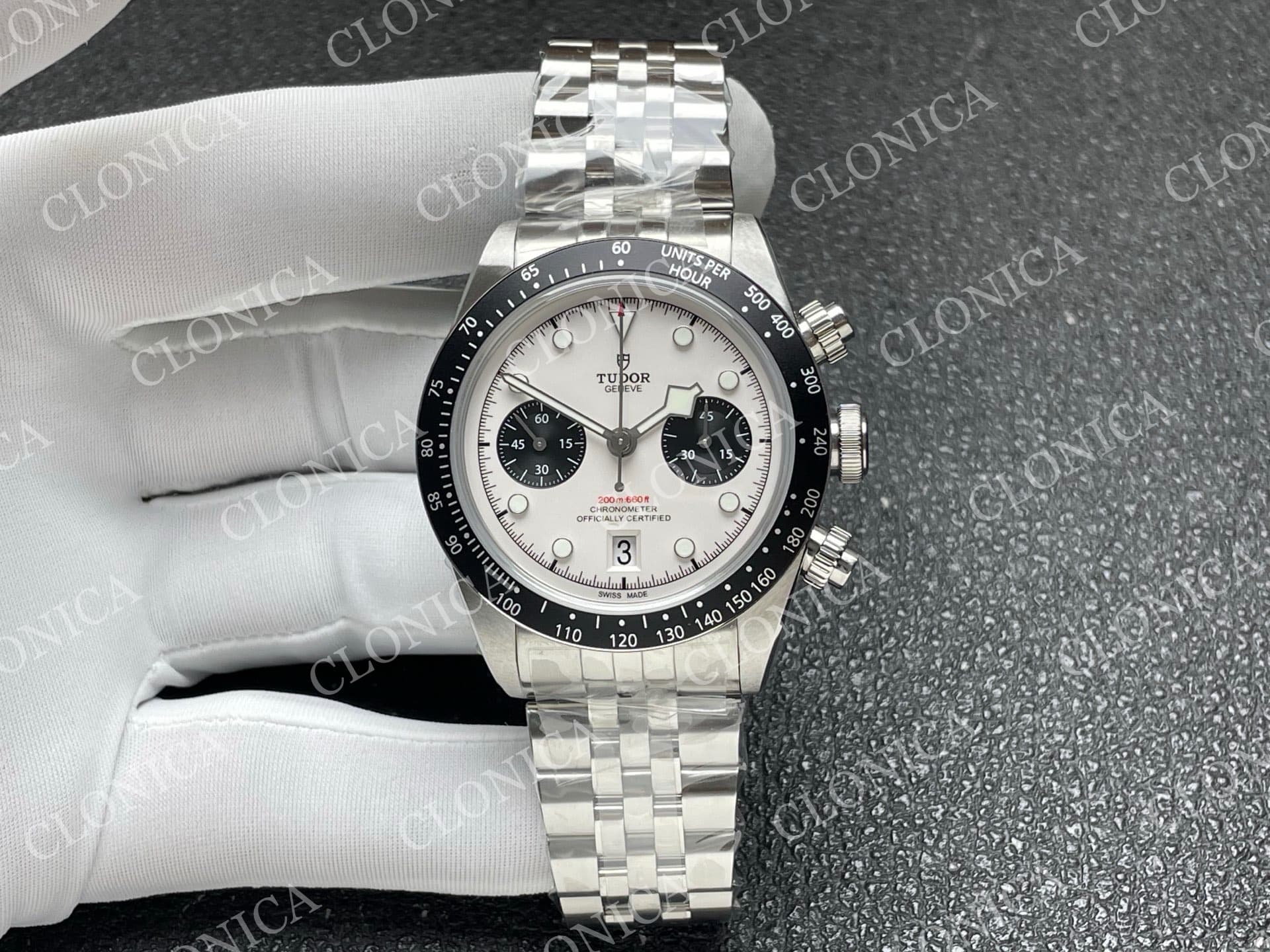 BLACK BAY CHRONO SS WHITE/BLACK DIAL ON SS BRACELET A7750 — view 1