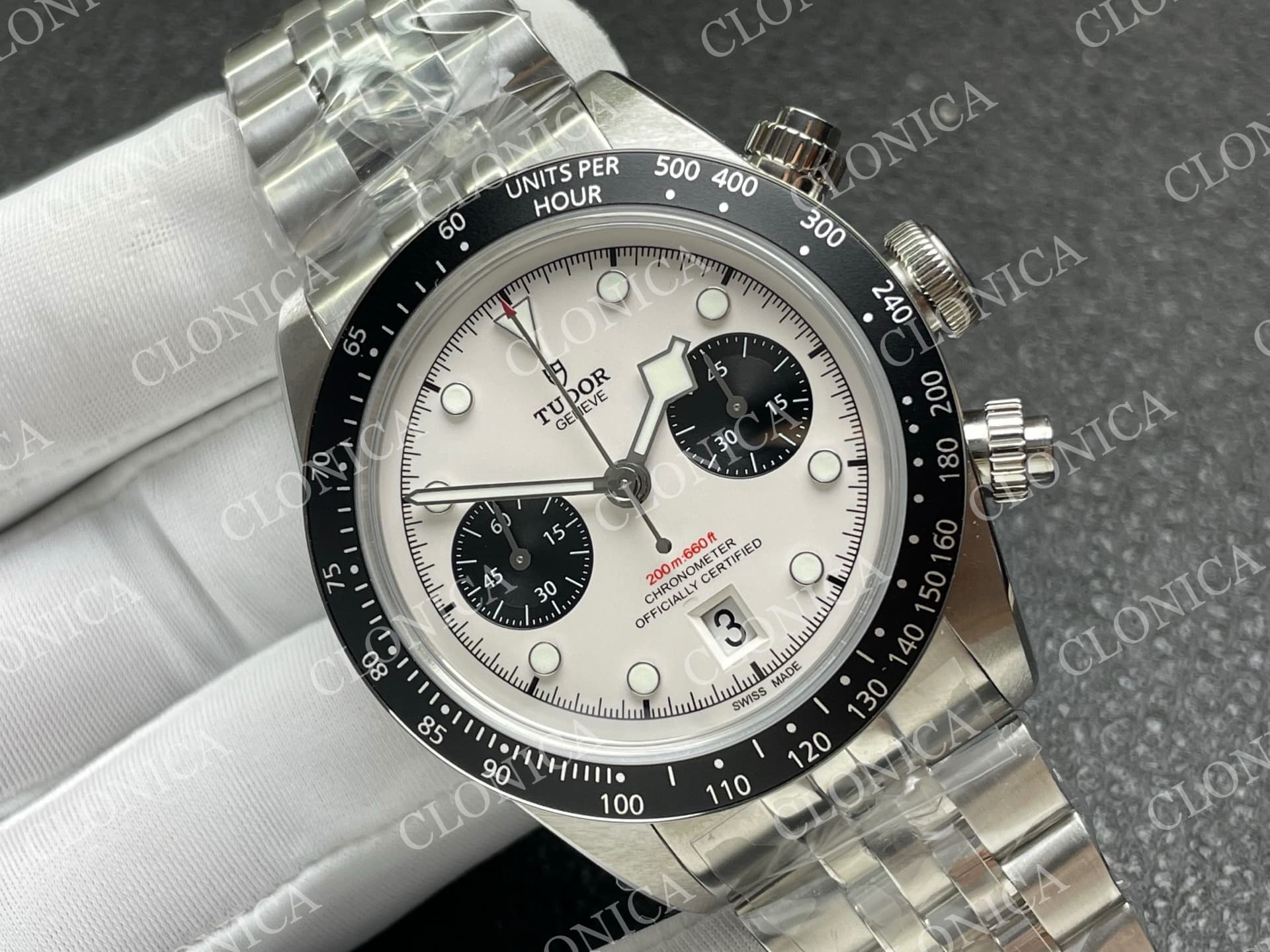 BLACK BAY CHRONO SS WHITE/BLACK DIAL ON SS BRACELET A7750 — view 2