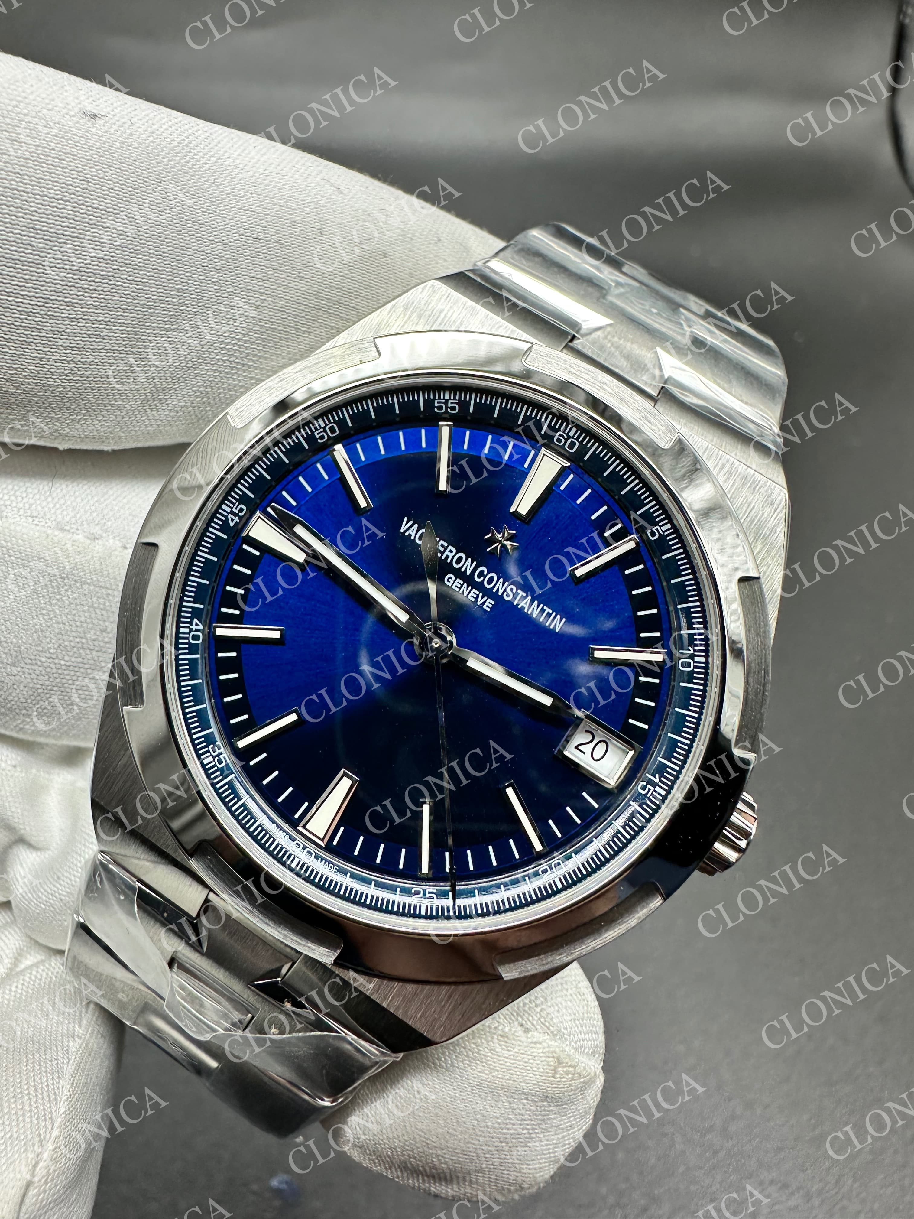 OVERSEAS 4500V SS BLUE DIAL ON SS BRACELET SUPER CLONE 5100 V2 — view 3