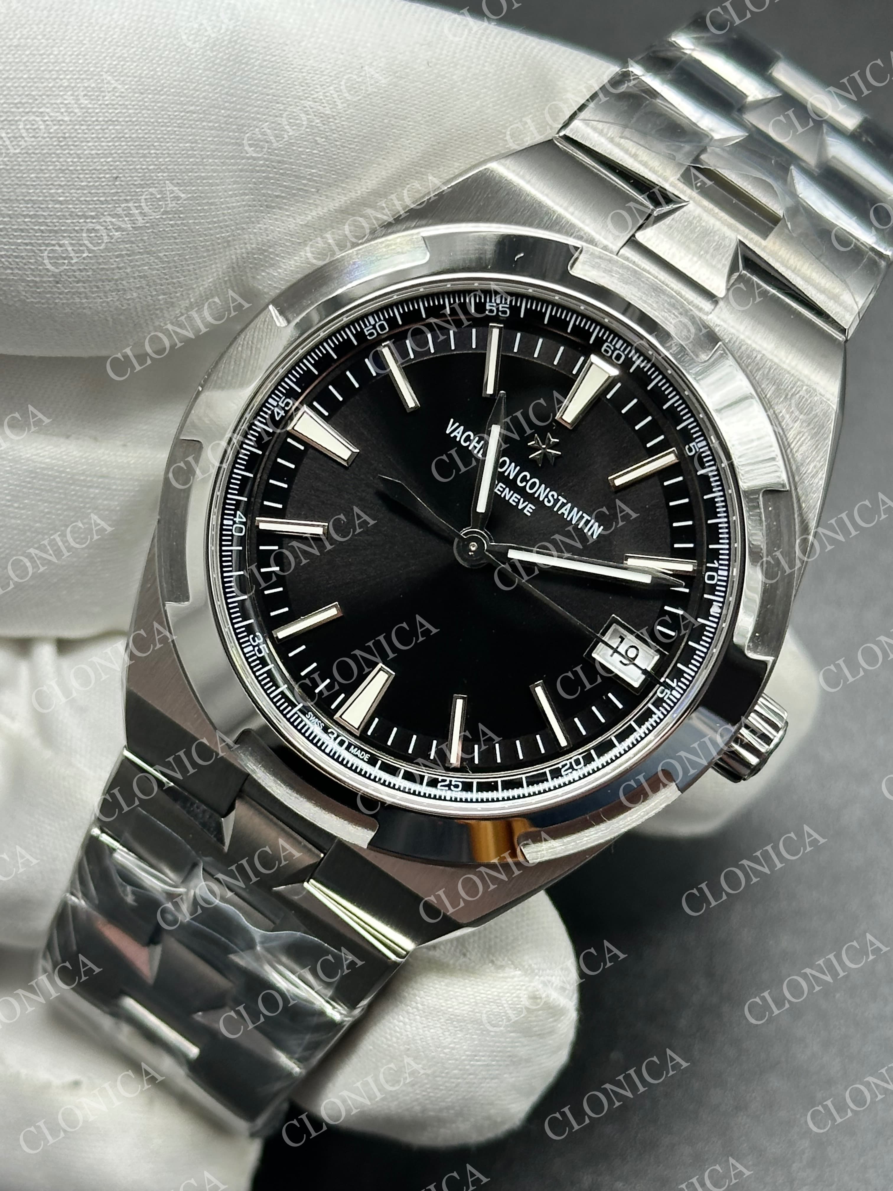 OVERSEAS 4500V SS BLACK DIAL ON SS BRACELET SUPER CLONE 5100 V2 — view 3