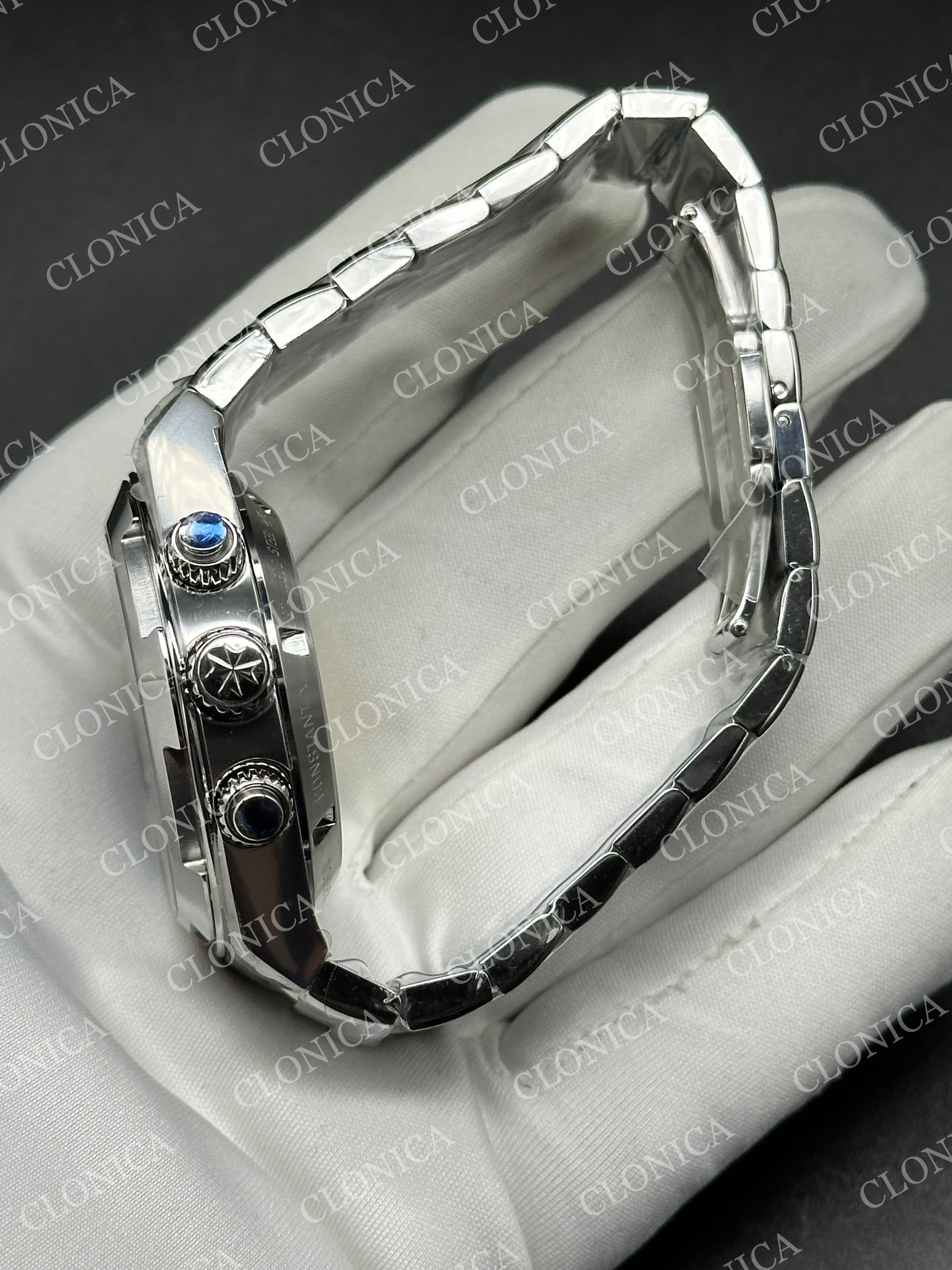OVERSEAS 4520V SS BLUE DIAL ON BLUE SS BRACELET A7750 — view 4