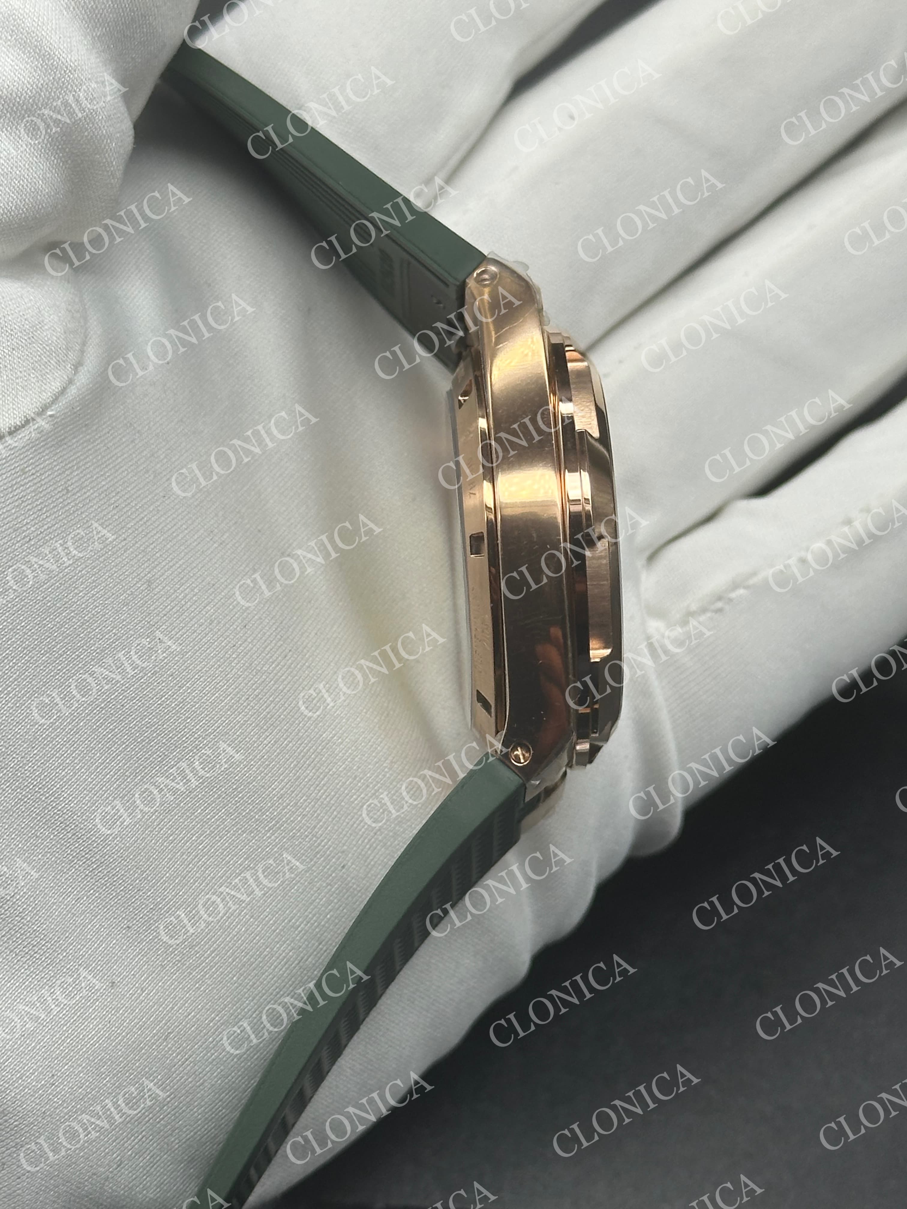 OVERSEAS 7920 RG V2 1:1 BEST EDITION GREEN DIAL ON RG BRACELET SUPER CLONE A5100 — view 6